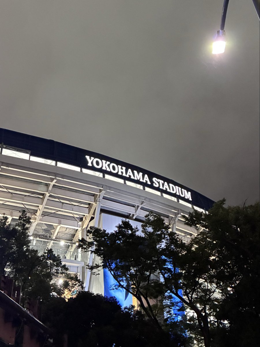 forestofvalues's tweet photo. #PEACEPRIDE
#ヨコハマスタジアム
雨の中お疲れ様でした♪
どの演目も素晴らしかったー✨

皆で平和への決意
それぞれの正義って何かを考える機会
家族で参加できて良かったです

スタジアムの照明が消えると
何の申し合わせもないのに
ひとつまたひとつとスマホライトが
星のように輝き始め📱

『一人の人間における偉大な人間革命は、やがて一国の宿命の転換をも成し遂げ、さらに全人類の宿命の転換をも可能にする』

を体現したように見えました⭐️

参加された方々に
直接お会いできませんでしたが
同じ空間にいられて嬉しかったです🤗

車いす席でご来賓の入り口に行ったのでビッグゲストをお見かけしたり
私的シークレットゲストにも
お会いできました✨
ご来賓たくさん来られていたようです

友情の虹を🌈かけていこう！