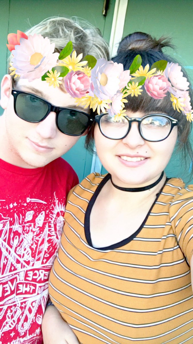 3amgraveyard's tweet photo. 10 yrs ago we went to our first @piercetheveil show when we first started dating! 10 years ago we’re back again a month before getting married 🥲 https://t.co/XBrD3XTSuI