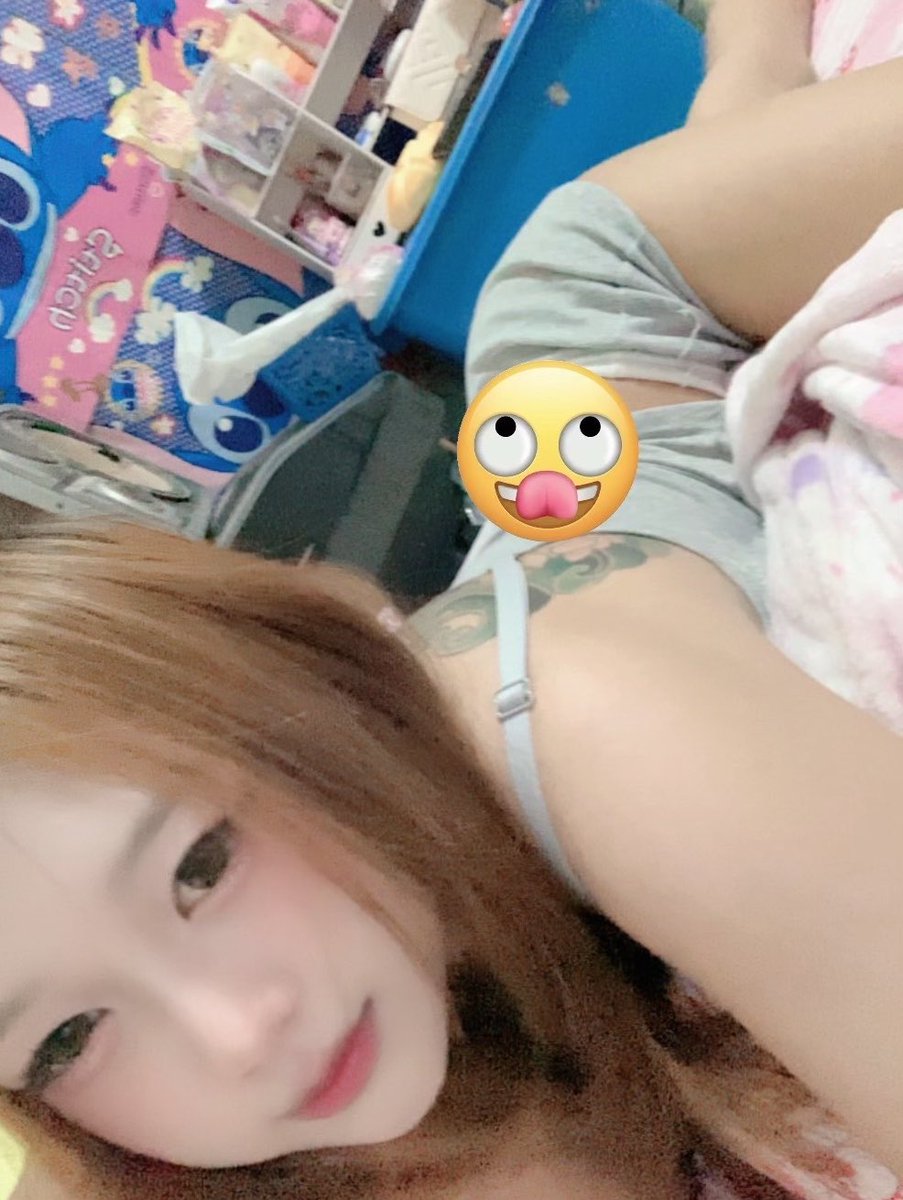 21biwby's tweet photo. ไฟหน้าไม่มี แต่การันตีไฟท้าย🤣😛#มุกดาหาร https://t.co/7KF7uoNXYp