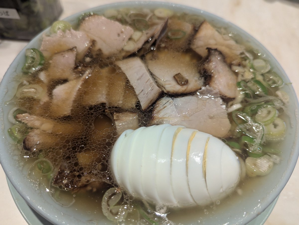 pusuke_n's tweet photo. 神田でやるときはこれよなぁ
ちえちゃんらーめん
チャーシュー麺 https://t.co/ID2vNx9E0y