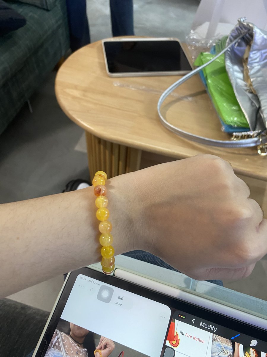 ThatForuko_'s tweet photo. #ATLAWatchPartyTH
รีแอคสุดท้าย
ขอบคุณเหล่าสต๊าฟและนักวาดทุกคนที่เหน็ดเหนื่อยกันค่ะ ขอบคุณที่หยิบเราไปร่วมวาดในงานนี้ด้วยนะคะ 😭🙏🏻💕
ทุกคนเก่งมาก ไม่มีทุกคนงานนี้ไม่เกิดจริงๆ
ช่วงวาดโพลาลอย, give away,รวมถึงzine ค่อนข้างกังวลเลยค่ะว่าคนจะชอบไหม แต่ทุกคนดูชอบมากๆ ดีใจจจ https://t.co/w8vTkm8txN
