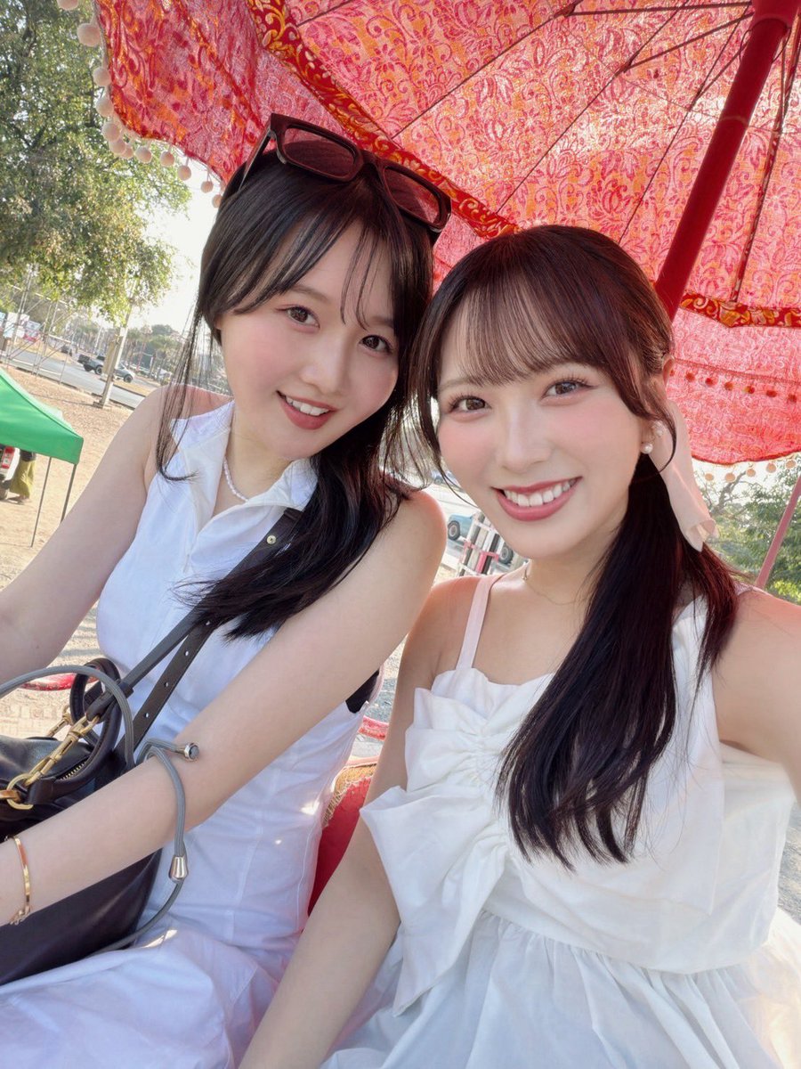 fujisawa_riko's tweet photo. じゅりいお誕生日おめでとう✨️🥂
いつも笑顔でメンバーみんなにたくさん声をかけてくれるとっても優しいじゅりい！

#夏はジュリイ 発売おめでとう😌
21歳も素敵な1年になりますように💖😉

#逢田珠里依生誕祭2026 https://t.co/33iaKDWbeO