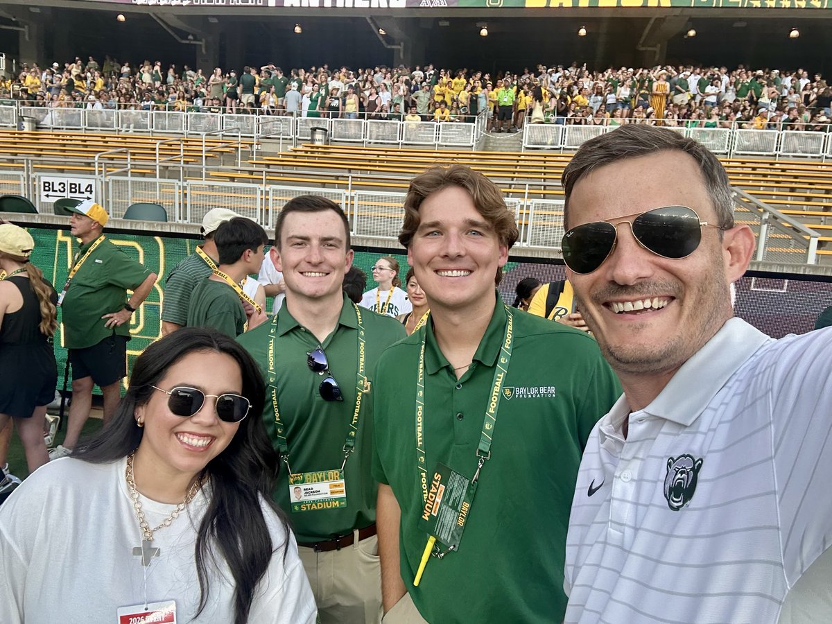 LChrisLynn's tweet photo. Home Game #1 @BearFoundation #SicEm https://t.co/IM0Sies0Xx