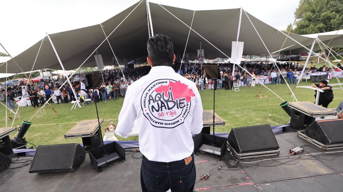JorgeRoHe's tweet photo. Estamos en Tlaxcala, donde hoy nombramos a @Dip_MiriamMar como nueva coordinadora de la Defensa de la #PatriaFamiliaYLibertad.

¡Muchas felicidades, Miriam! Estoy seguro de que harás un gran trabajo defendiendo a las familias y construyendo un mejor futuro para Tlaxcala y para México. 🇲🇽