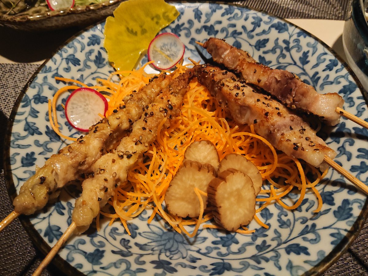 Scenery_Stone24's tweet photo. すすきの　居酒屋 魚菜亭(ぎょさいてい)
この時期恒例、仕事関��の食事会です🍻
サンマの美味しい季節がやってきましたね🐟
最後はやっぱり、名物じゃが芋ステーキで締めます😋
#すすきの #居酒屋 #魚菜亭 #じゃが芋ステーキ https://t.co/o1gfIVYUUZ