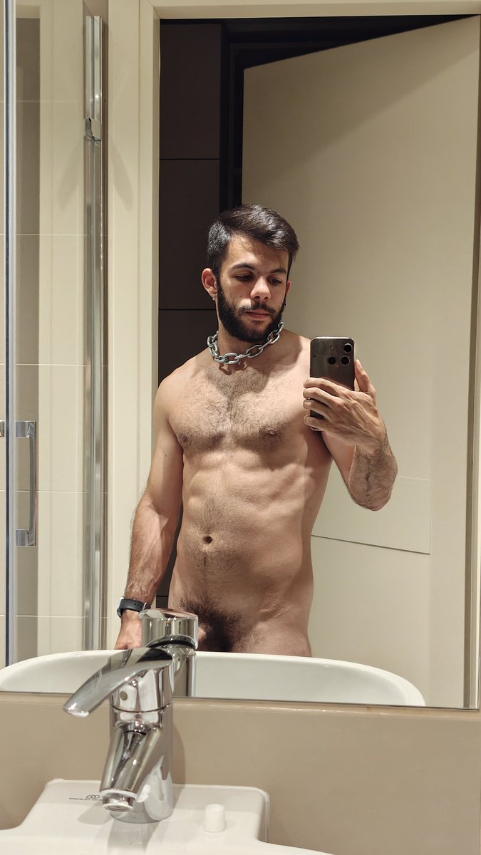 elmrm4's tweet photo. New collar🐾🦴 https://t.co/GfRj5Kc33S