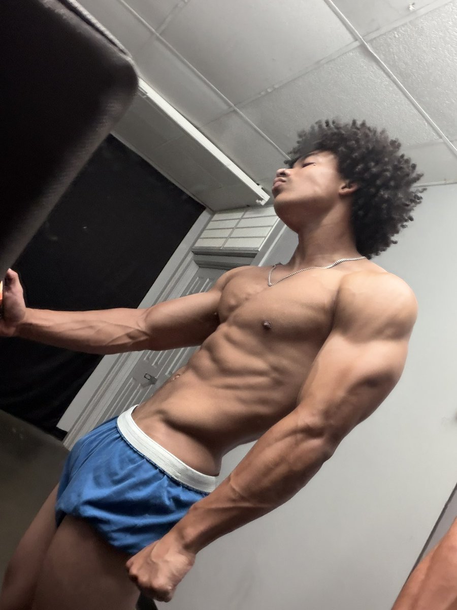 hydrooreojd's tweet photo. I needa gym partner😮‍💨 https://t.co/0ETg9ETSfp
