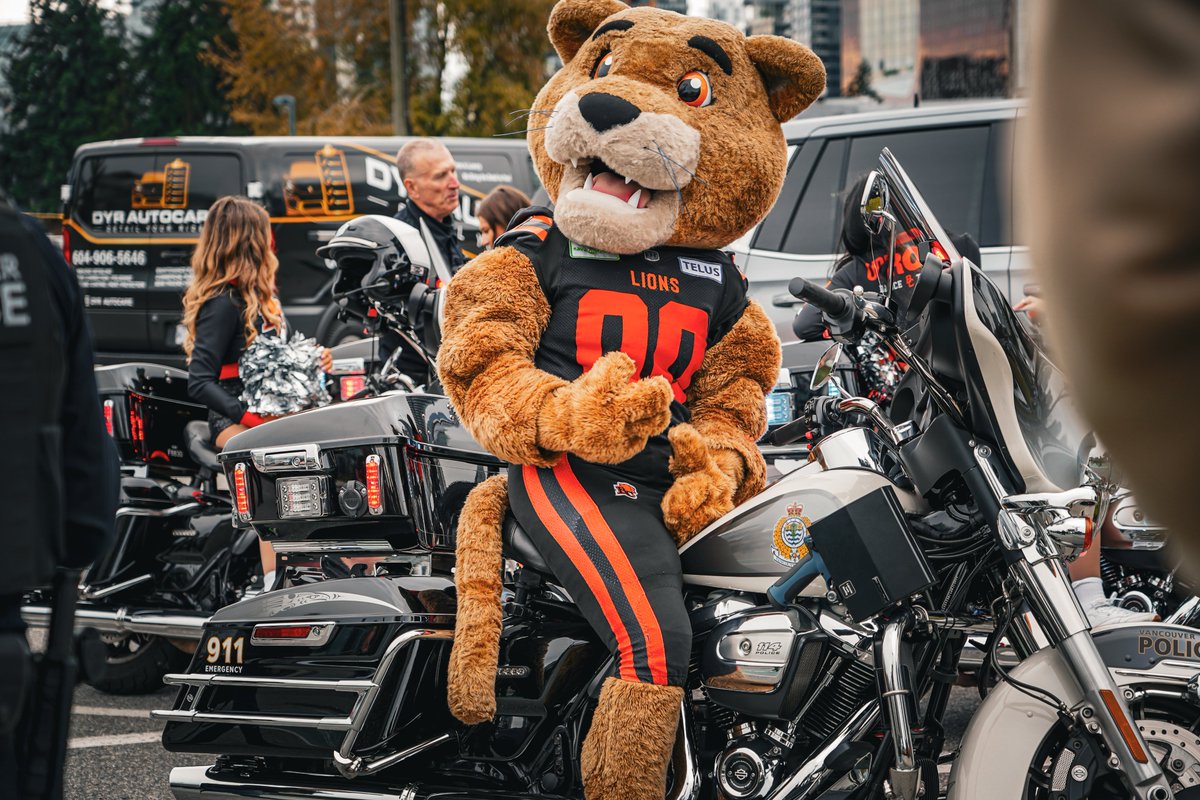 VancouverPD's tweet photo. The #VPD is proud to partner with the Driven Project and the BC Lions today as we escort a convoy of supercars through the city, carrying some very special passengers.

The Driven Project is a non-profit organization that gives critically ill children the chance to experience the thrill of riding in a supercar. For a day, they can leave their reality behind, enjoy an unforgettable adventure, and simply be kids.

We’re honoured to help make this special day happen for some very important VIPs!

@drivenproject @BCLions