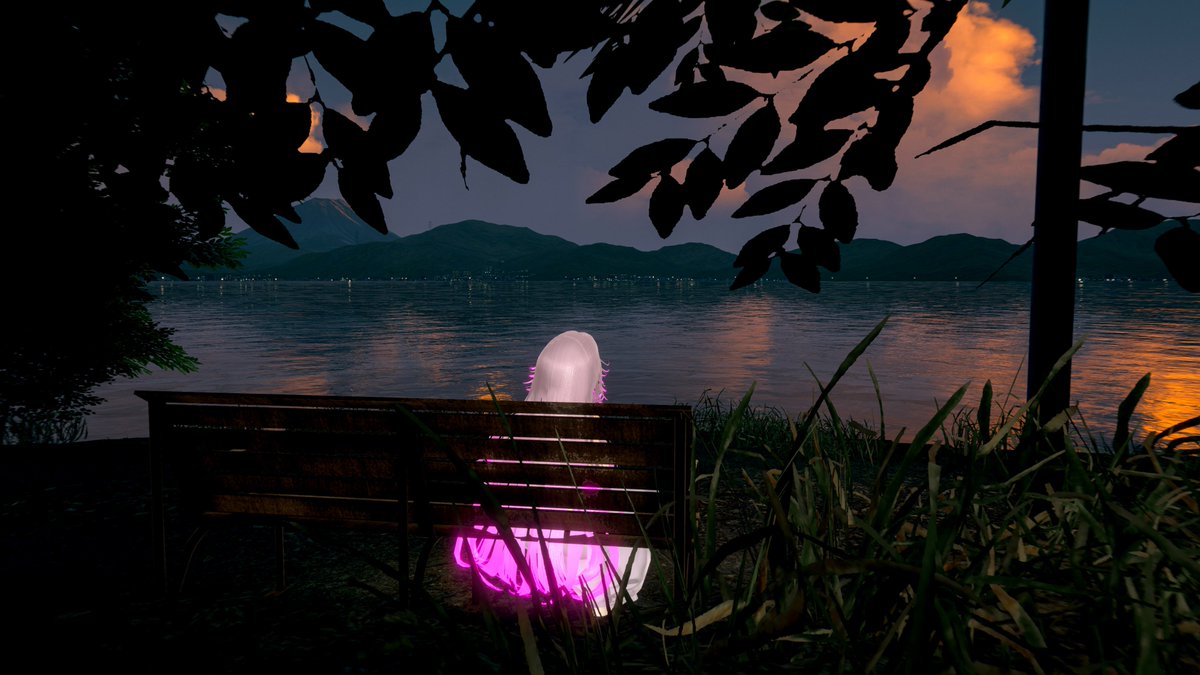 Shikidesu_VR's tweet photo. 「On my little island, there's no one to please
No one can hurt me and nobody leaves
I won't be a burden
Can't be insecure and
There's no one that I have to be
I sure won't be cryin'
On my little island」

World: Eventide
Author: Kisukri

#VRChat #VRChatPhotography https://t.co/Gy2TNbkSEN