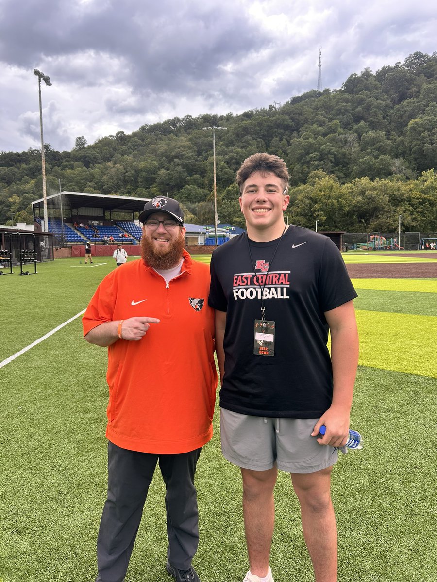 AceBeccaccio34's tweet photo. Thank you @UPIKEFOOTBALL for having me down for a game day visit. Great experience and looking forward to building a relationship!
@CoachFipps @CoachMikeHarris 
@Mr_Meiners https://t.co/HUGCegEO8E