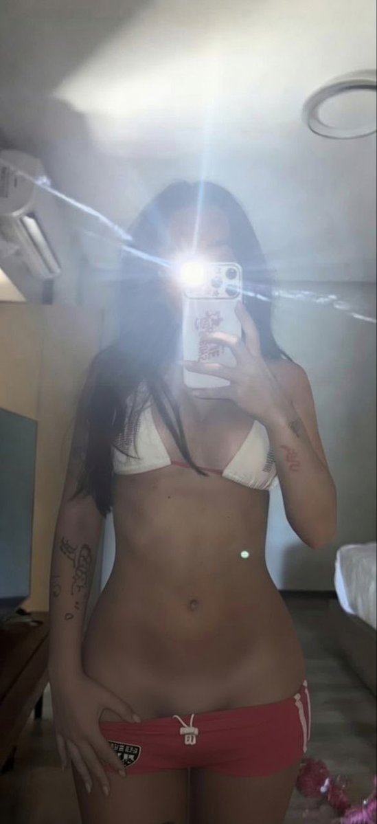 fercho7k's tweet photo. Si me preguntan a quien tendrías como mi juguete personal/ esclava sexu@al sin dudar digo a esta puttita. https://t.co/9dCVSWDJHM