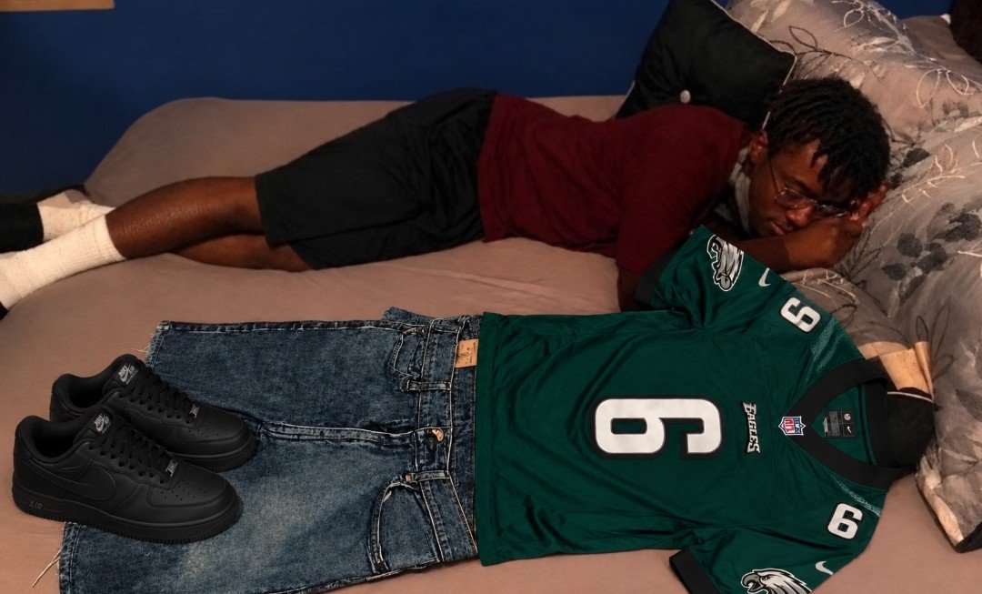 SlimReaperSzn6's tweet photo. How i plan on going to sleep tonight https://t.co/cnhItXHObo