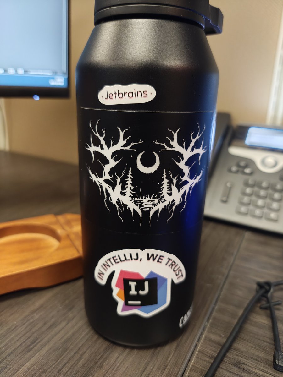Specter_Wolfdog's tweet photo. I need more stickers on my water bottle https://t.co/9qM2fGJF4n