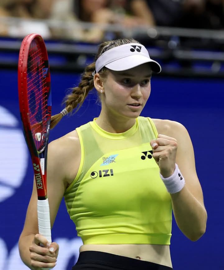emmaraducaphvs's tweet photo. CHAMPION 🏆 

Elena Rybakina defeats defending champion Aryna Sabalenka to win the US Open title 6-4, 5-7, 6-2 @topfans https://t.co/tO30HRmVmK