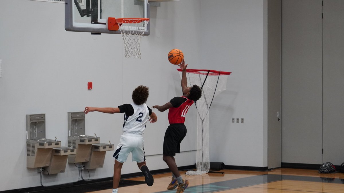 elijahgrant's tweet photo. JV Fall Season — Game 1. ✅🏀

First one in the books. Grateful for another opportunity to compete, learn and get better with my teammates.

A lot of season left and a lot of work still to do. Stay hungry. Stay humble. Stay locked in. 🔒📈

#ClassOf2030 #JVBasketball https://t.co/EXeVPpzJ6K