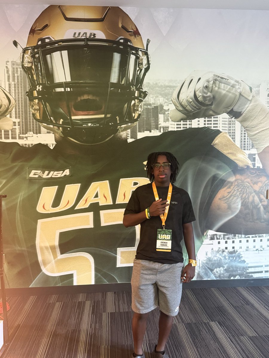 JeremiahH06's tweet photo. Had a great visit @UAB_FB today thanks for the opportunity this is just one of many can’t wait until the next one. @UABRecruiting @HallTechSports1 @TheCAVWAY @dtagovailoa @raisingchamps_ @aldotcomPreps @AL_Recruiting @Alex_Mortensen_ @CoachBrig_UAB @CoachKGarver https://t.co/8KDDBaxURY