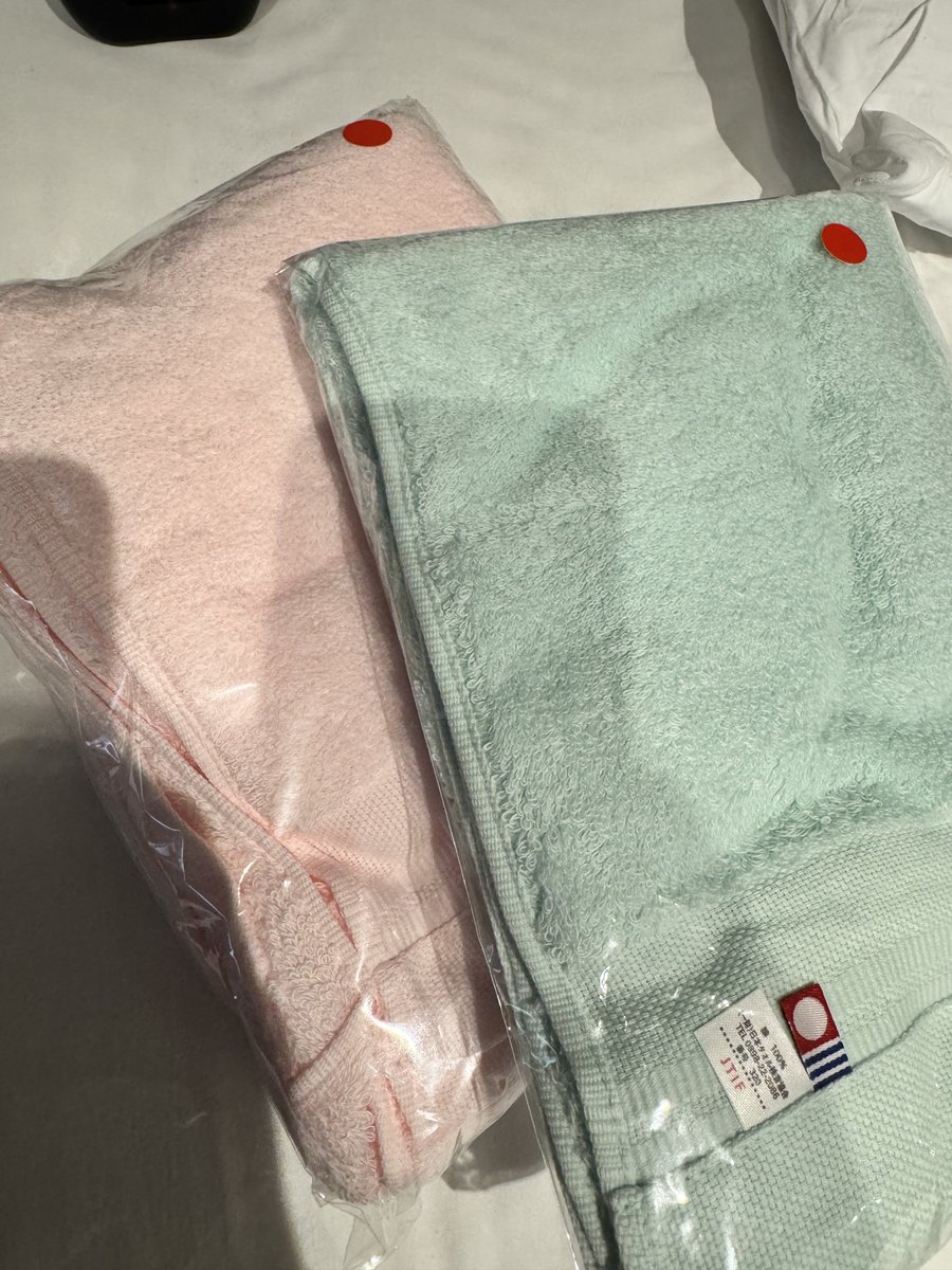 sagne_ta's tweet photo. そういえば今治タオルのガラポンやってたやつ https://t.co/CmPSFpqr7I