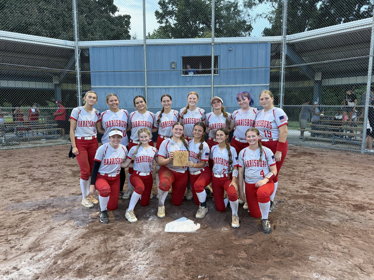 Harrisburgath's tweet photo. CHAMPIONS!!!

Congratulations to the Harrisburg Bulldog Softball Team (10-1) on winning the New Franklin Tournament Championship with a 2-0 win over Fayette!

Congratulations to all the players and coaches on a great tournament!

#BulldawgPride 

@HburgBoosters @TheSteveCombs @klc81520 @LindseyH38901  @CentralState8