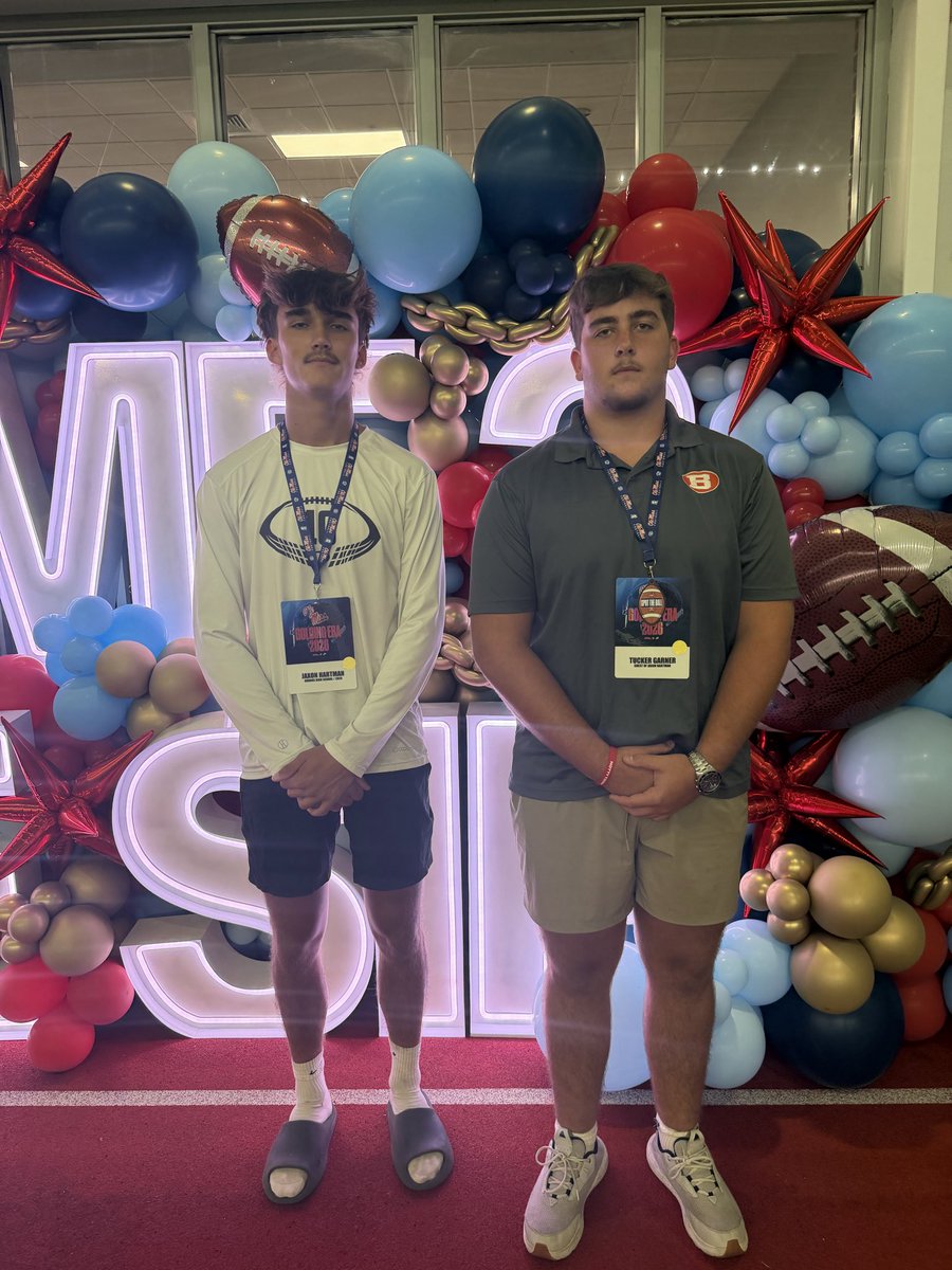 TheJaxonHartman's tweet photo. Arrived at Ole Miss #HottyToddy @QBHitList @QBC_Recruit @QBCountry @Elite11 https://t.co/slmPBEzmMC