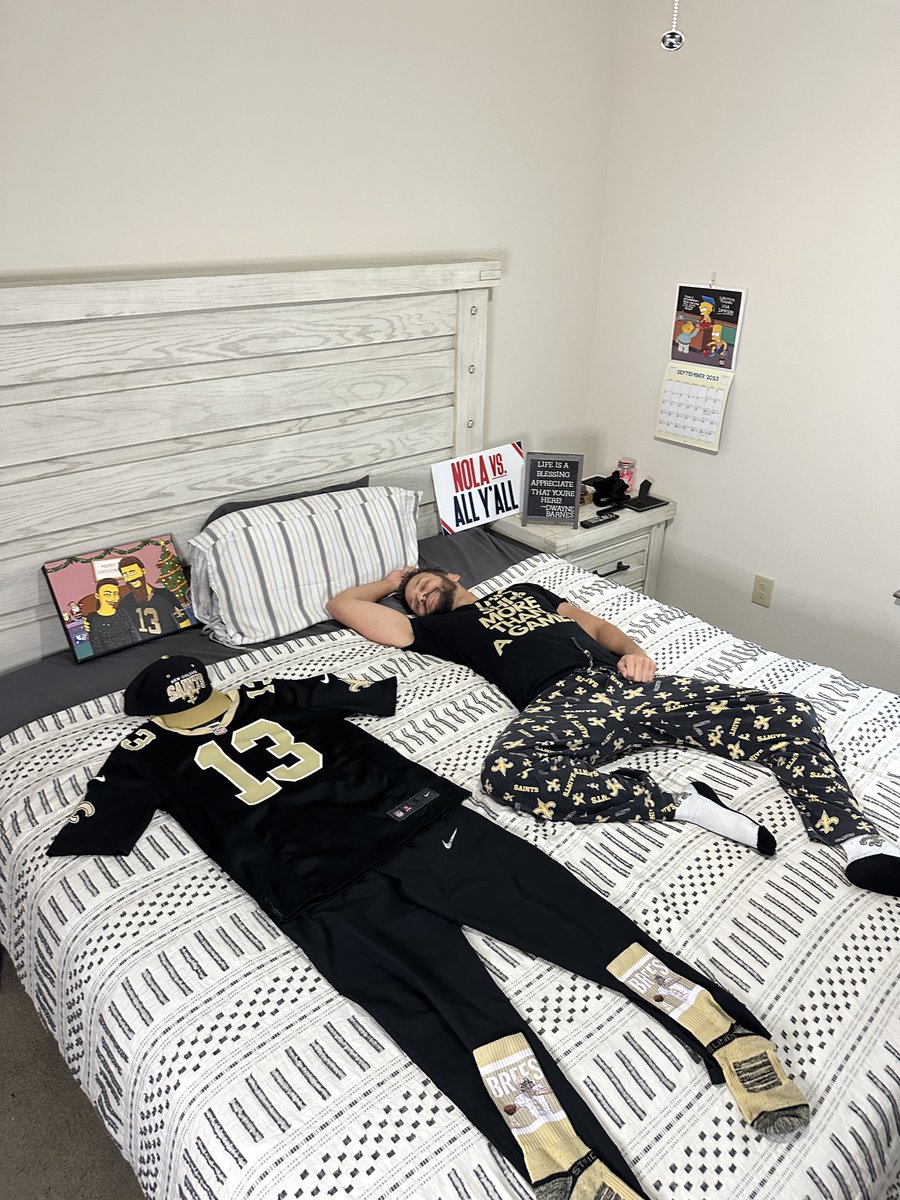 JonoBarnes's tweet photo. One More Sleep. ⚜️ https://t.co/5fZ0G2xOGV