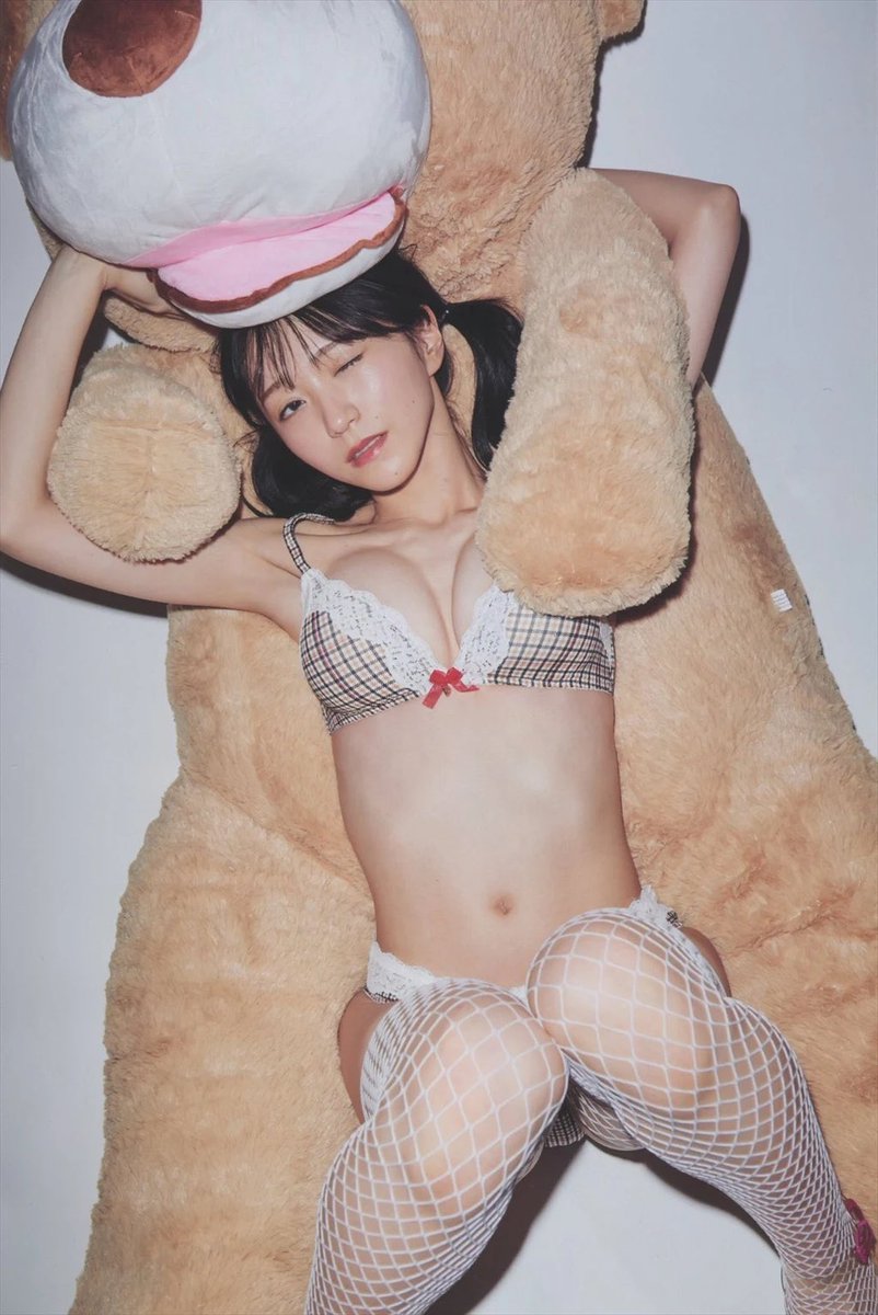 Sqmyw7's tweet photo. 野口衣織ちゃんのダイナマイトボディ🤭

#野口衣織　#イコラブ https://t.co/RN2Z7ulyNv