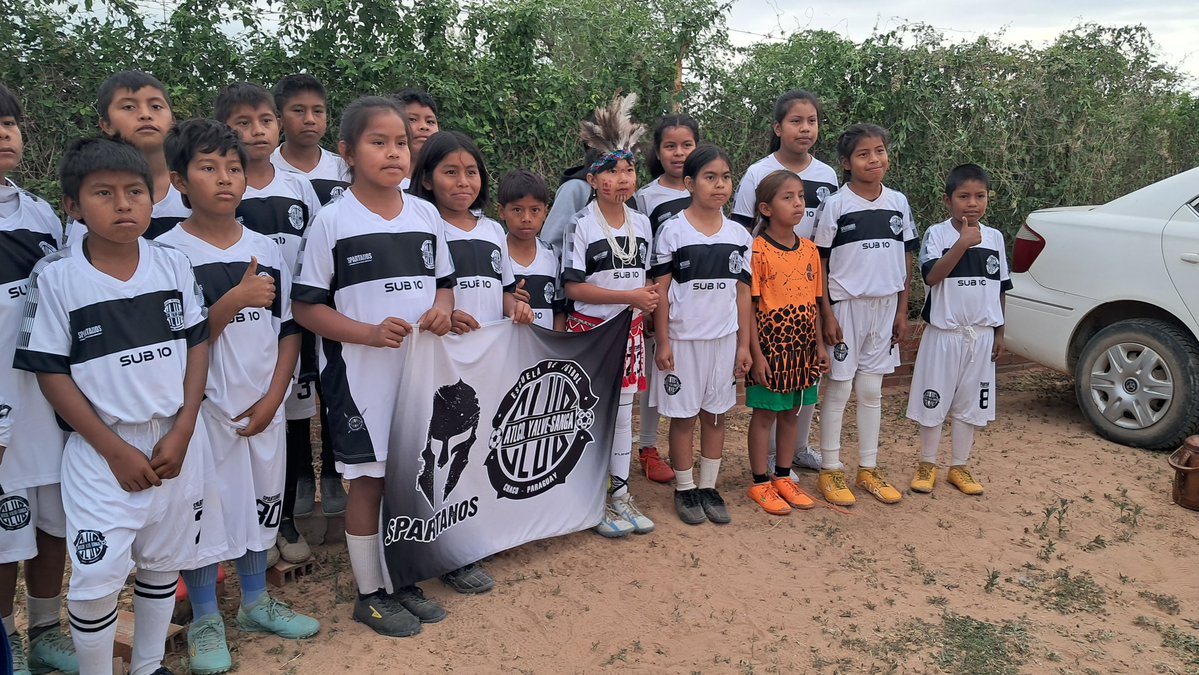 SiwittoBenitez's tweet photo. Buenas noches amistades, gracias aquellos personas que han colaborado las indumendarias para los niños y niñas, hoy fue el inicio de clausura F.I.A.C.H.A.C.E.N AGREFUF 
sábado 12/09/2026 @ESCDEFUTBOLATLYALVES
⚽️🏃🏻‍♂️⚽️🏃🏻‍♀️🙏🏻 https://t.co/Ybbtis007F