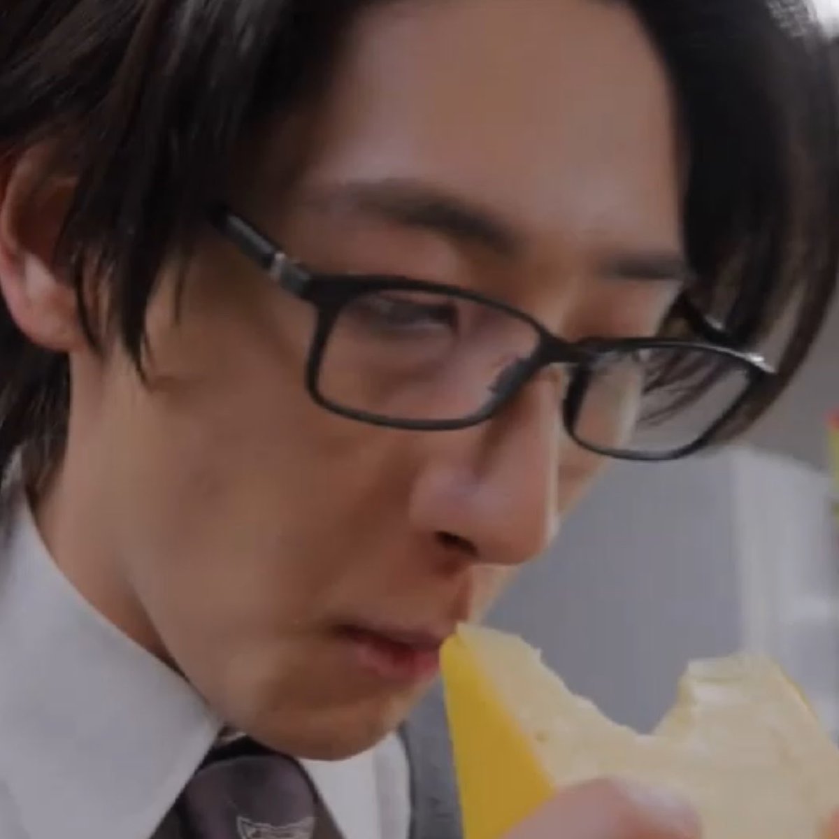 _Captain_Duck's tweet photo. Cat ate the cheese Mouse has been saving and he’s crying LMAOOO wth https://t.co/v4L6PnaNk9