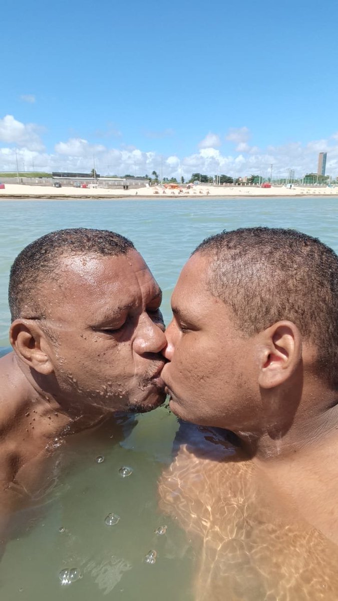 jeffh0xo's tweet photo. Esse cara e minha vida. Meu tudo minha razão de viver🌈👨‍❤️‍👨 https://t.co/qAh2rSWsvY