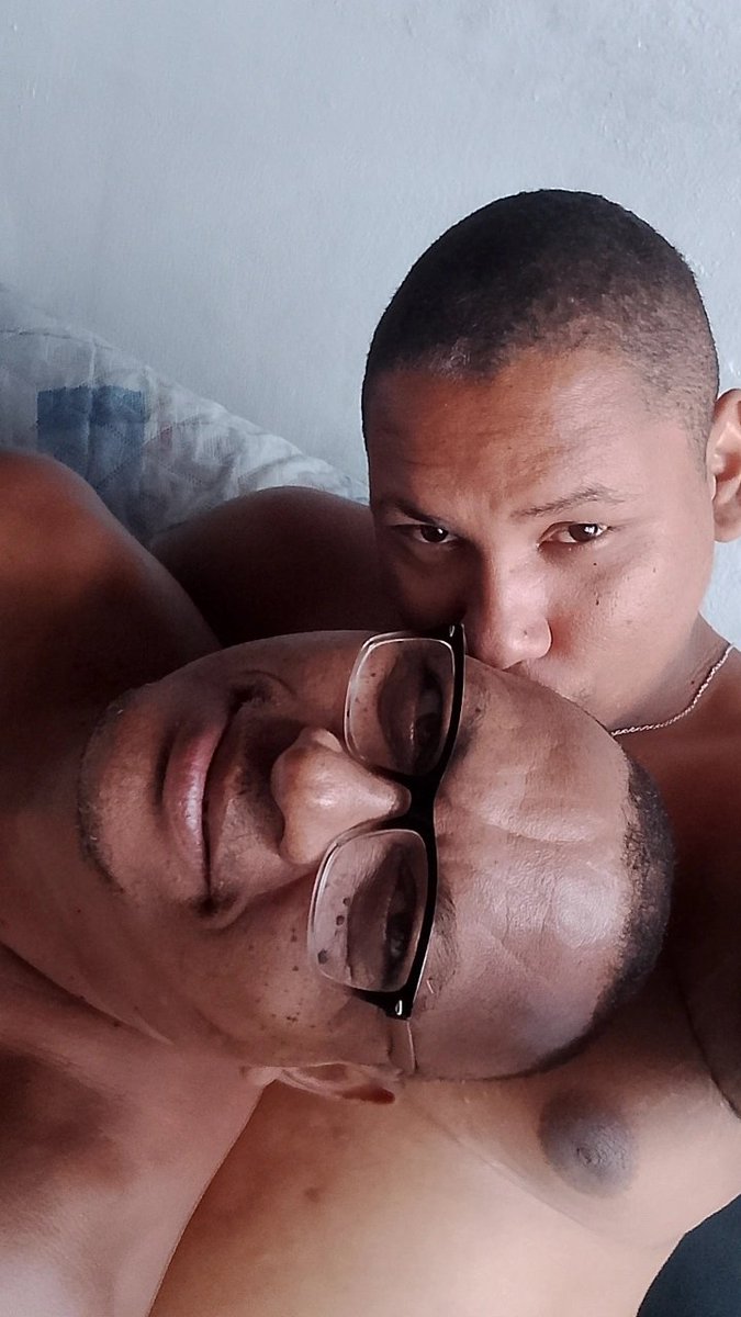 jeffh0xo's tweet photo. Esse cara e minha vida. Meu tudo minha razão de viver🌈👨‍❤️‍👨 https://t.co/qAh2rSWsvY