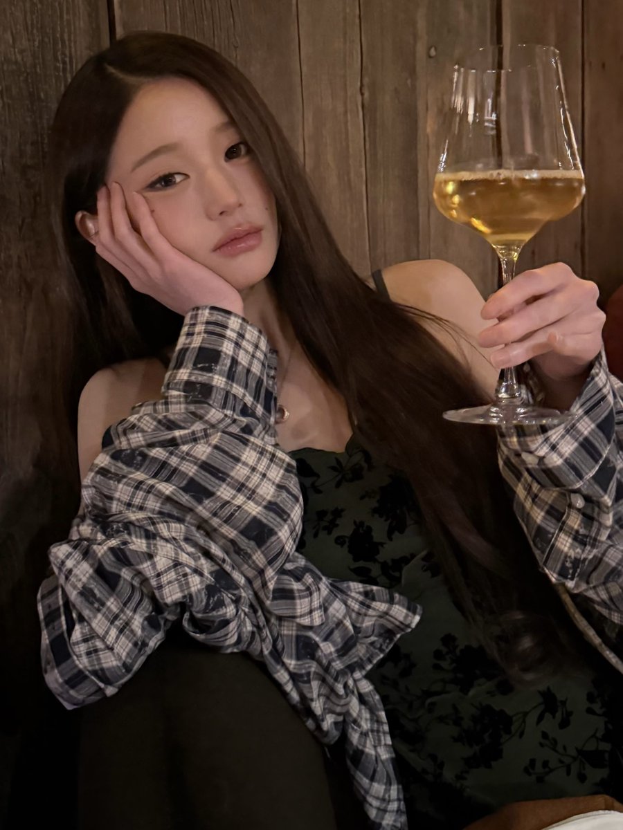 wonyoungdollz's tweet photo. Wonyoung is the real crush ♡ https://t.co/280IPOKK4R