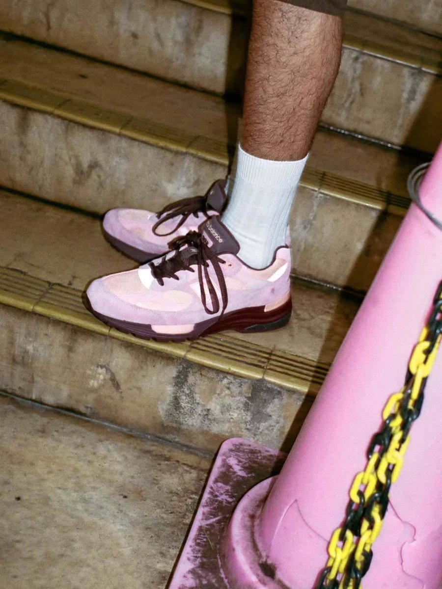 JustFreshKicks's tweet photo. New Balance MiUSA 992 "Pink Chalk/Pink Lemonade"

https://t.co/uAGrA1II3X https://t.co/1cty6eae6e