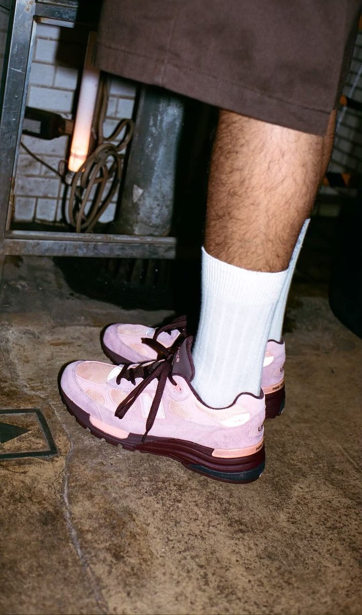 JustFreshKicks's tweet photo. New Balance MiUSA 992 "Pink Chalk/Pink Lemonade"

https://t.co/uAGrA1II3X https://t.co/1cty6eae6e