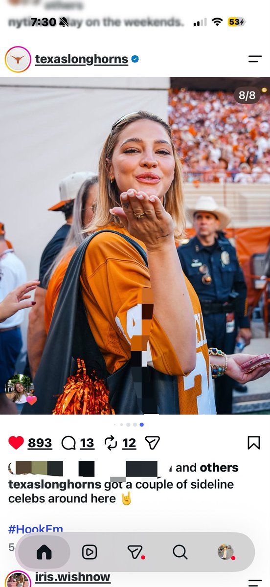 savannah8e's tweet photo. Madelyn in burnt orange 🧡 I love my school https://t.co/CIc8PPrv4I