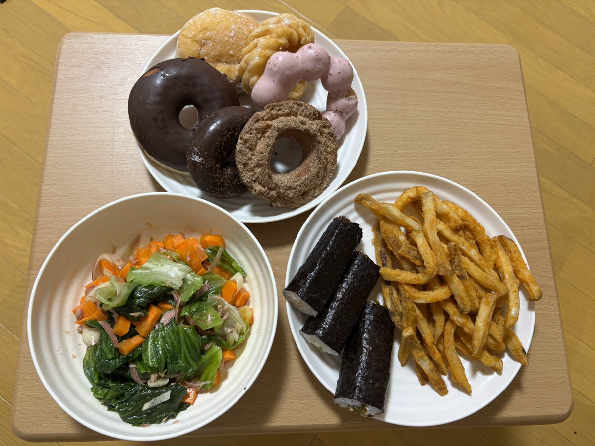 Reo_tommy's tweet photo. 久しぶりに撮り溜めを投稿
誕���日豪華夕食からの日々野菜ご飯

誕生日はさすがに食べきれず

#誕生日 #男飯 #ダイエット https://t.co/BkDfIz4nsO