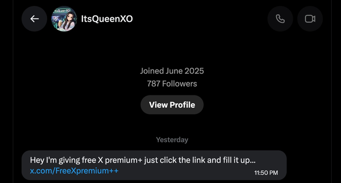 ItsQueenXO_'s tweet photo. So apparently someone made an account that looks like me....I will never you send anything like this. Please please please never click links from someone you do not know. https://t.co/5FkyEF3Zk5