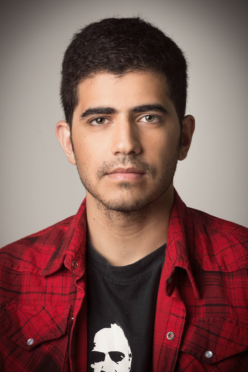 MichaelMarnodvk's tweet photo. LSet me give you some backstory knowledge.he goes down the Burlins bridge and we'll do you know, the werewolf he is. DAMION. https://t.co/hN3YPTgl9Q