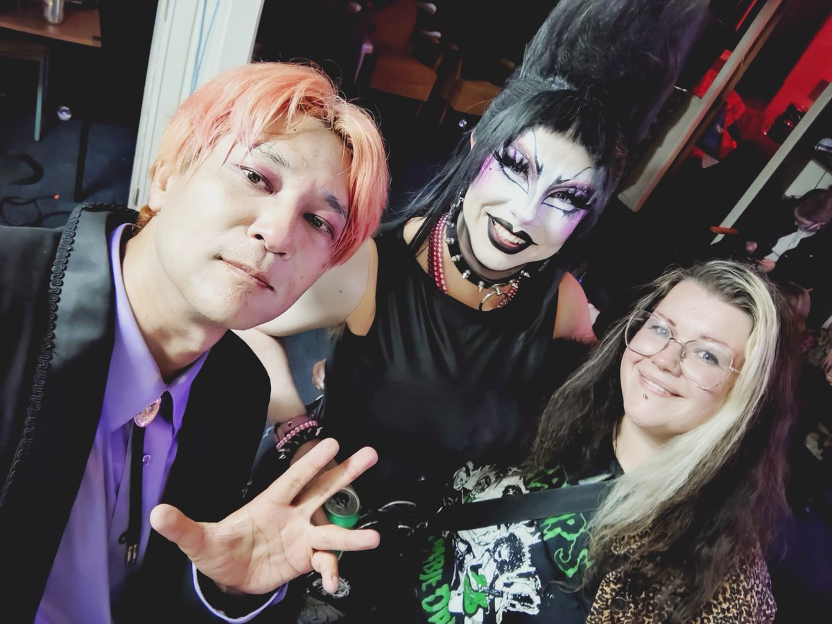 deathro_com's tweet photo. DEATHRO+UNSANITARY NAPKIN
OCEANIA2026
5日目ダニーデン
Secret D.I.Y Space
皆さんありがとうございました！

ポートサイドの練習ルームでのパックショー！混沌と自由と愛溢れる空間で最高でした！
次はいつ来るのと皆さんから声をかけてもらい本当に嬉しかったです！

本日はオークランドNZ最終日！ https://t.co/luWjcUtuMH