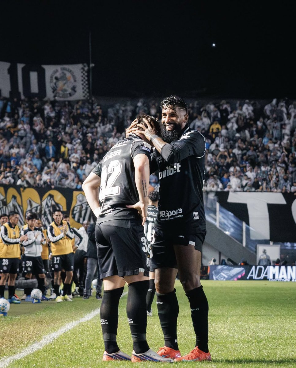 futebol_info's tweet photo. INTERVALO | Santos 2x0 Cruzeiro

📸 Raul Baretta/SFC https://t.co/G0ZL1sIjXw