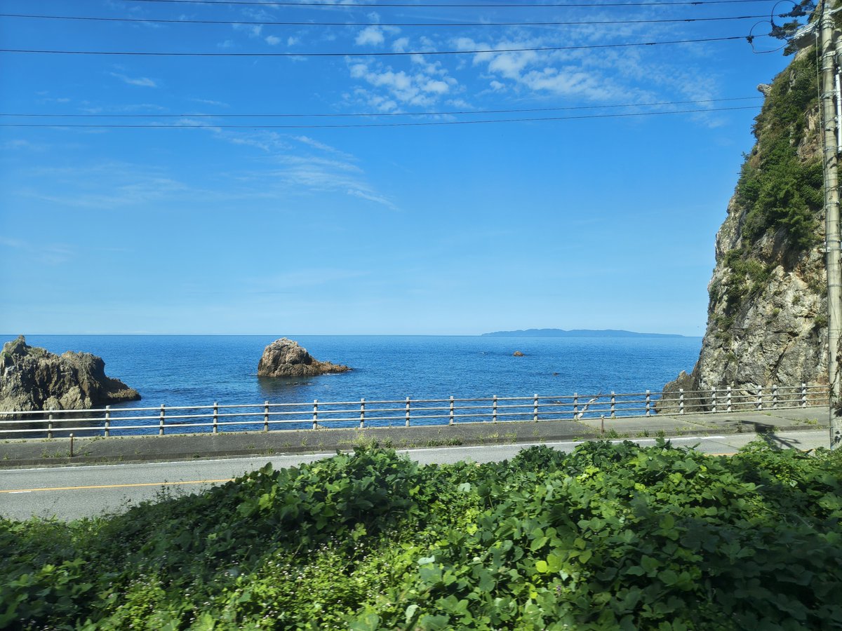 manaf_1412's tweet photo. 明日もこれくらい晴れよ…？（まあ、火曜日中に東京に帰れればいいのよね…水木金は休めないけど…） https://t.co/vvQnL1ZacF