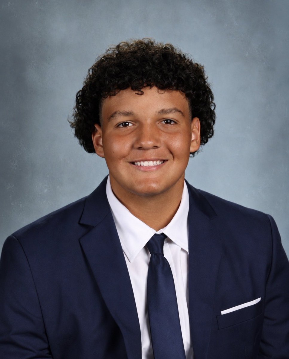 KingstonOL2029's tweet photo. Proud to represent St. John’s Jesuit in the classroom and on the field. Continuing to learn, work and grow every day. AMDG.

Kingston Lawrence | #76 | Guard | Class of 2029 https://t.co/FqoNCkYug3