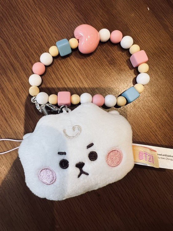 jinparang's tweet photo. 핑크심통이랑 키링 제희 구해봐요ㅠㅠㅠ
지방민은 웁니다ㅠㅠㅠ https://t.co/xAmHSXWFCI