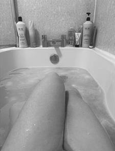 hr4u2's tweet photo. Some times a late night bath is needed... 🛀 https://t.co/W5Fl00a6ew
