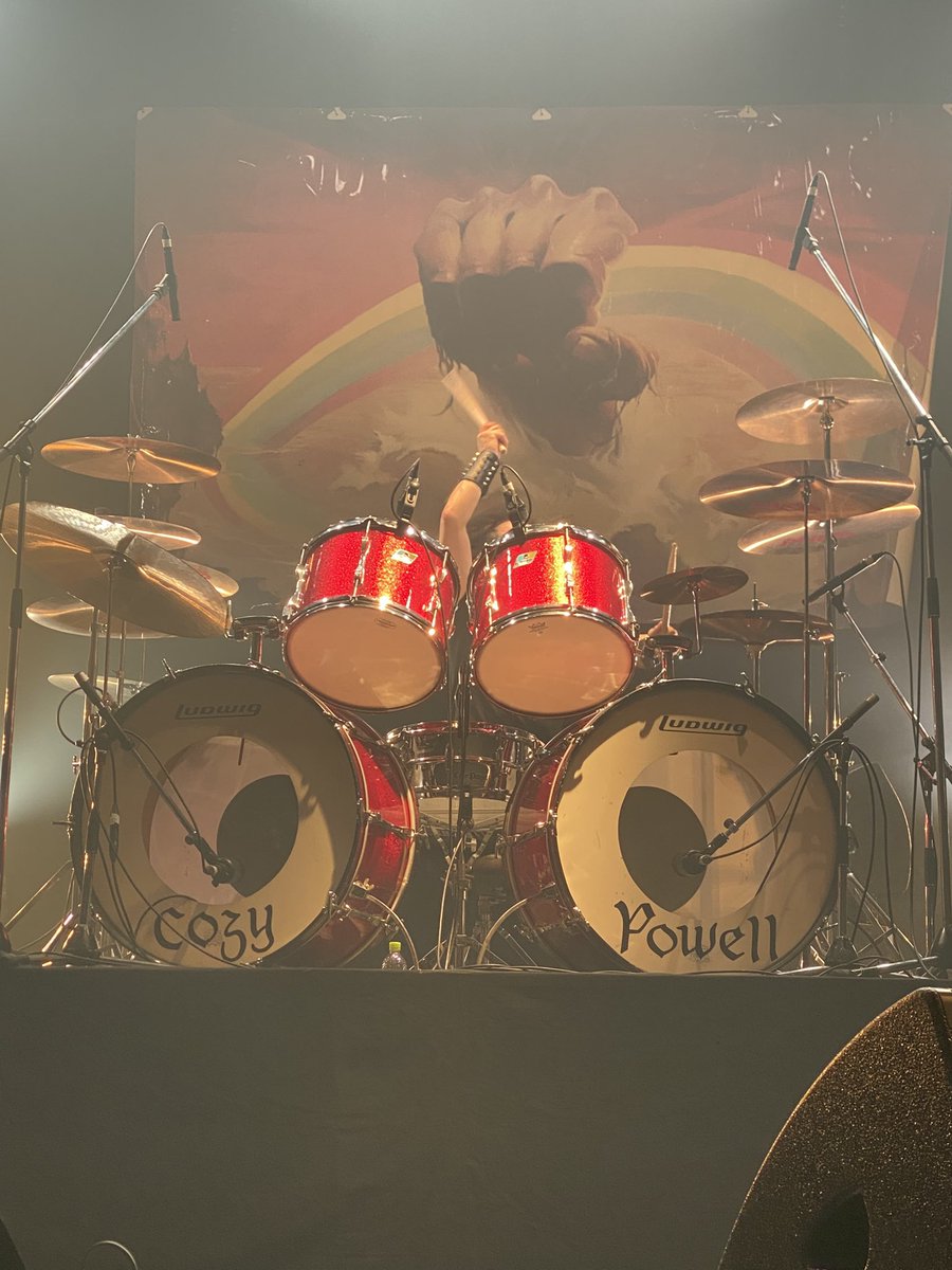 Hiroshi2k0714's tweet photo. 昨日、#ChaseTheRainbow を見た。元々はDeep Purple Mk.2のラインナップに目を引かれたイベントだった。#DioKen さんが参加されてるので気になっていた。

ライブの音もメチャ良かったし楽しかった🤘😄 https://t.co/IXLxCVus8r