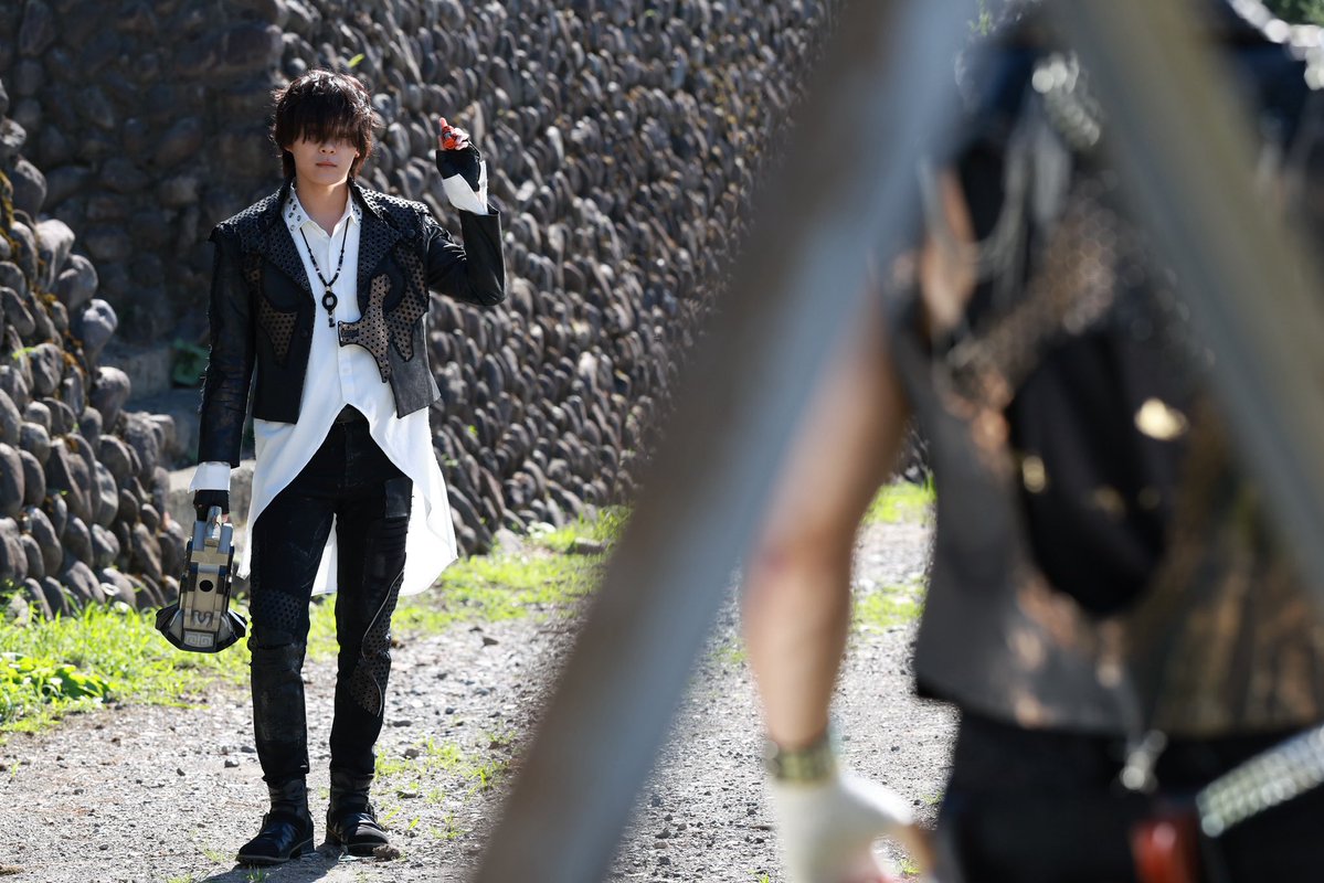 ProjectRED_Toei's tweet photo. 来週9月20日㈰
『#角醒ハンターオメガホーン』
第九話「時代を創れ！シャウトVS炎角！」放送📢

全ての角獣を失うも、イバルに再戦を挑むシャウト🔥

イバルのエゴのまま使役される炎角VS身一つのシャウト👊
キャプテン・オメガホーン初のリミッター解除！🧢

https://t.co/7HOdPI1tOD

#オメガホーン https://t.co/nUf39FUzpR