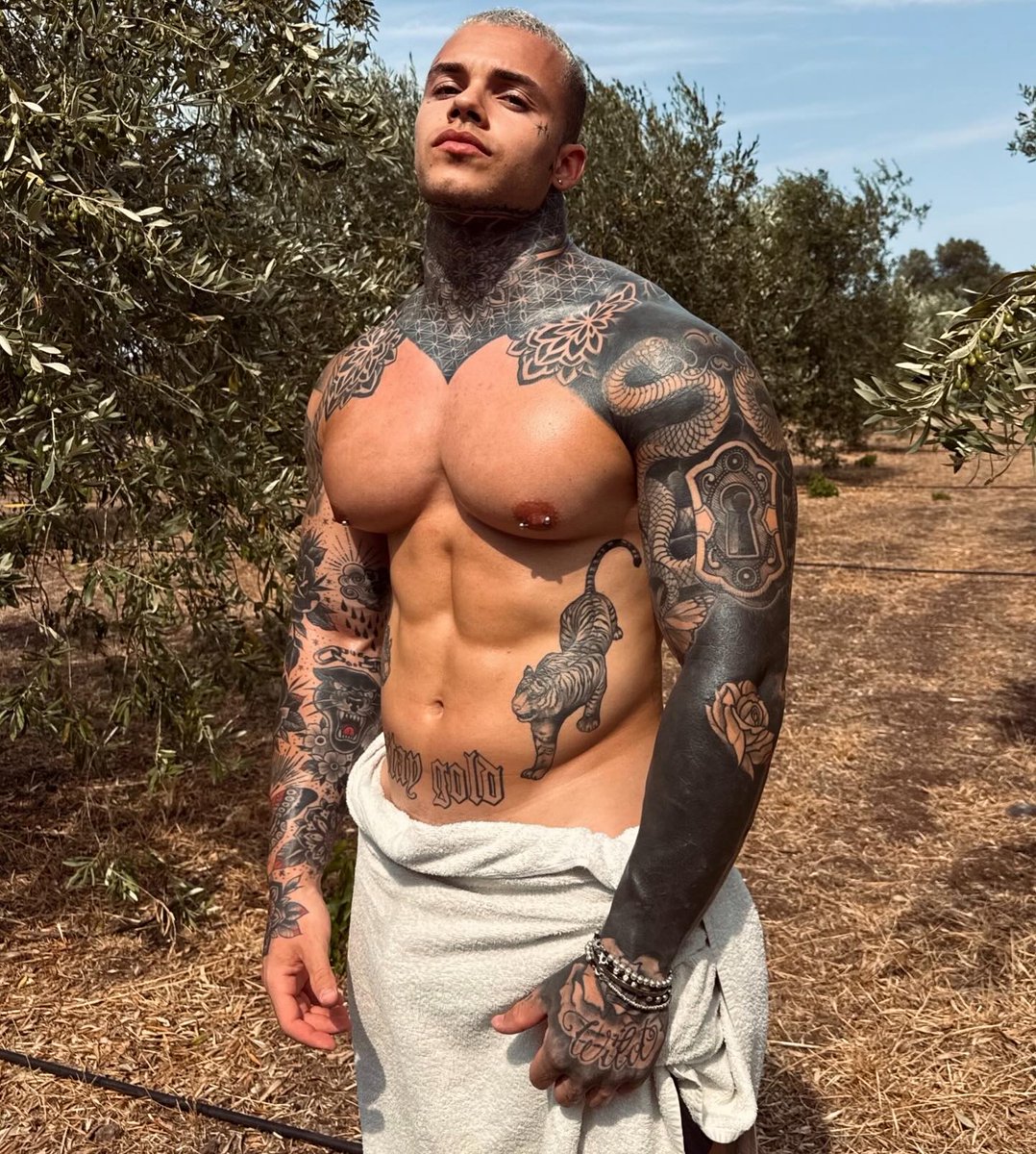 InkedMattyy's tweet photo. wataa https://t.co/mcCRq1eXQJ