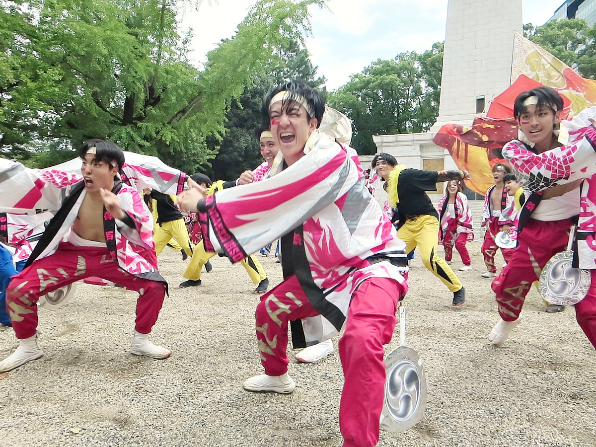 fukuikineno's tweet photo. 第27回こいや祭り １日目 教育塔前会場  
絆百祭 「御神輿HEAVEN」 
#こいや祭り #教育塔前会場 #絆百祭 #御神輿HEAVEN https://t.co/zgLo4VO1Gm