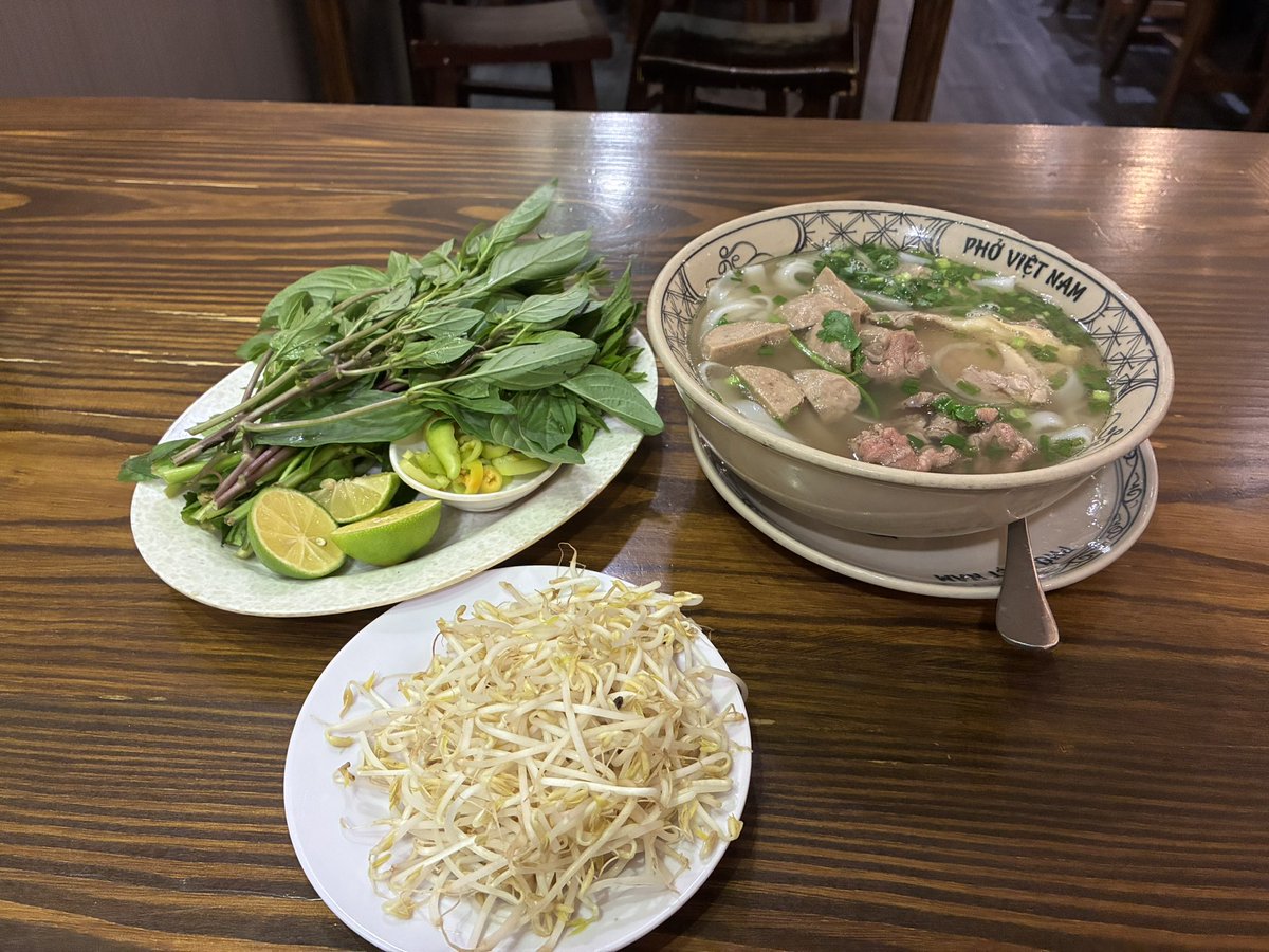 KmiUber's tweet photo. ベトナム🇻🇳へ逃亡中 https://t.co/u4AIujbRVy