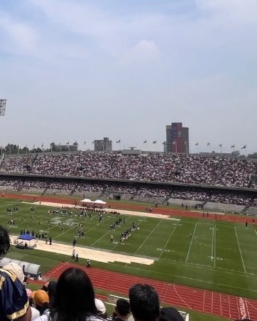 elnarrador's tweet photo. Paaaasu, qué buena entrada, y como desde hace años, se llenaría si permitieran la venta de todo el boletaje Pumas vs Burros Blancos https://t.co/n4UaC9SuKU