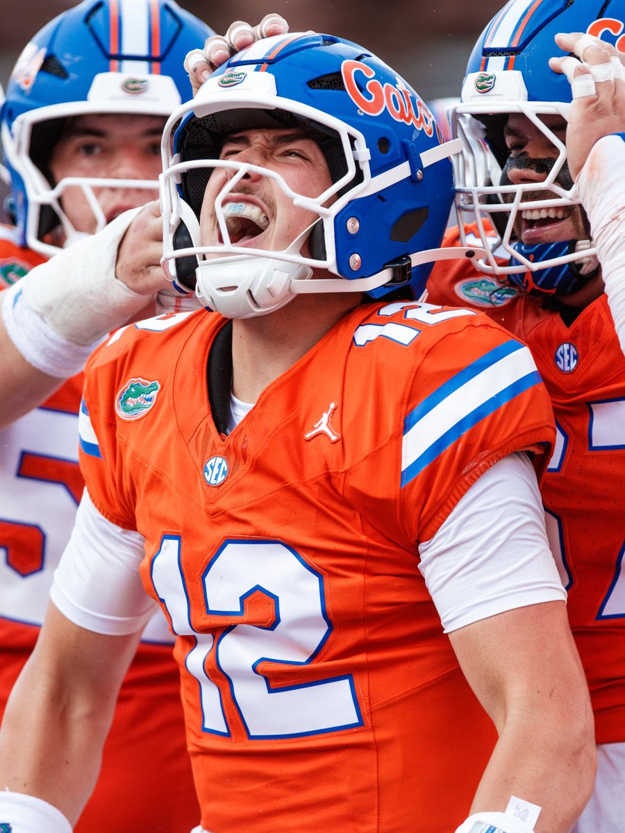 GatorsUnis's tweet photo. #BringBackTheOrangeJerseys β
#FixTheOrangeJerseys β
We have never been more back π₯ https://t.co/IXnvb7np2E