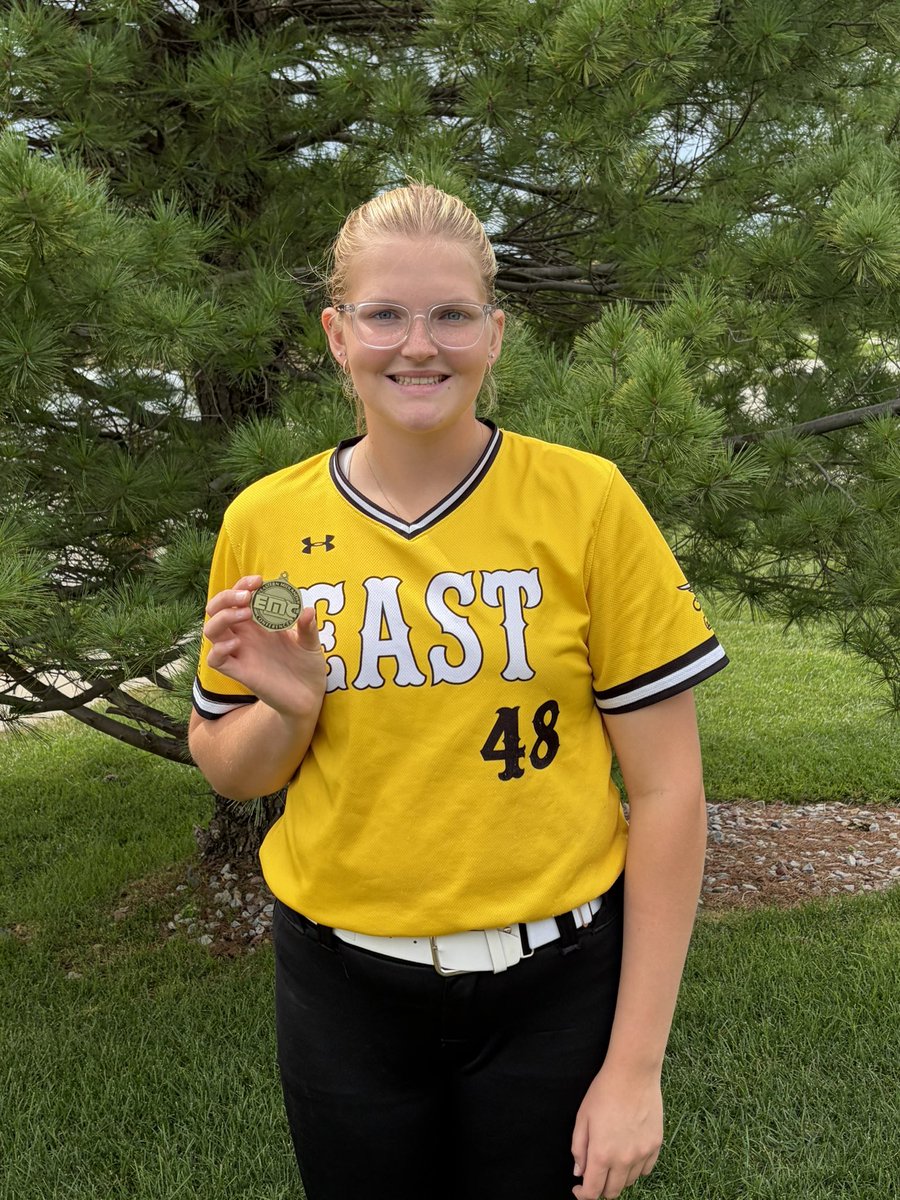MyaSwartz44's tweet photo. What a fun day! I pitched the semi-final game, with a total of 11 strikeouts to help send my team to the championship game. The momentum didn't stop there—we closed the deal and brought home the EMC tournament title! 🏆🔥 https://t.co/ETTi9amFxc